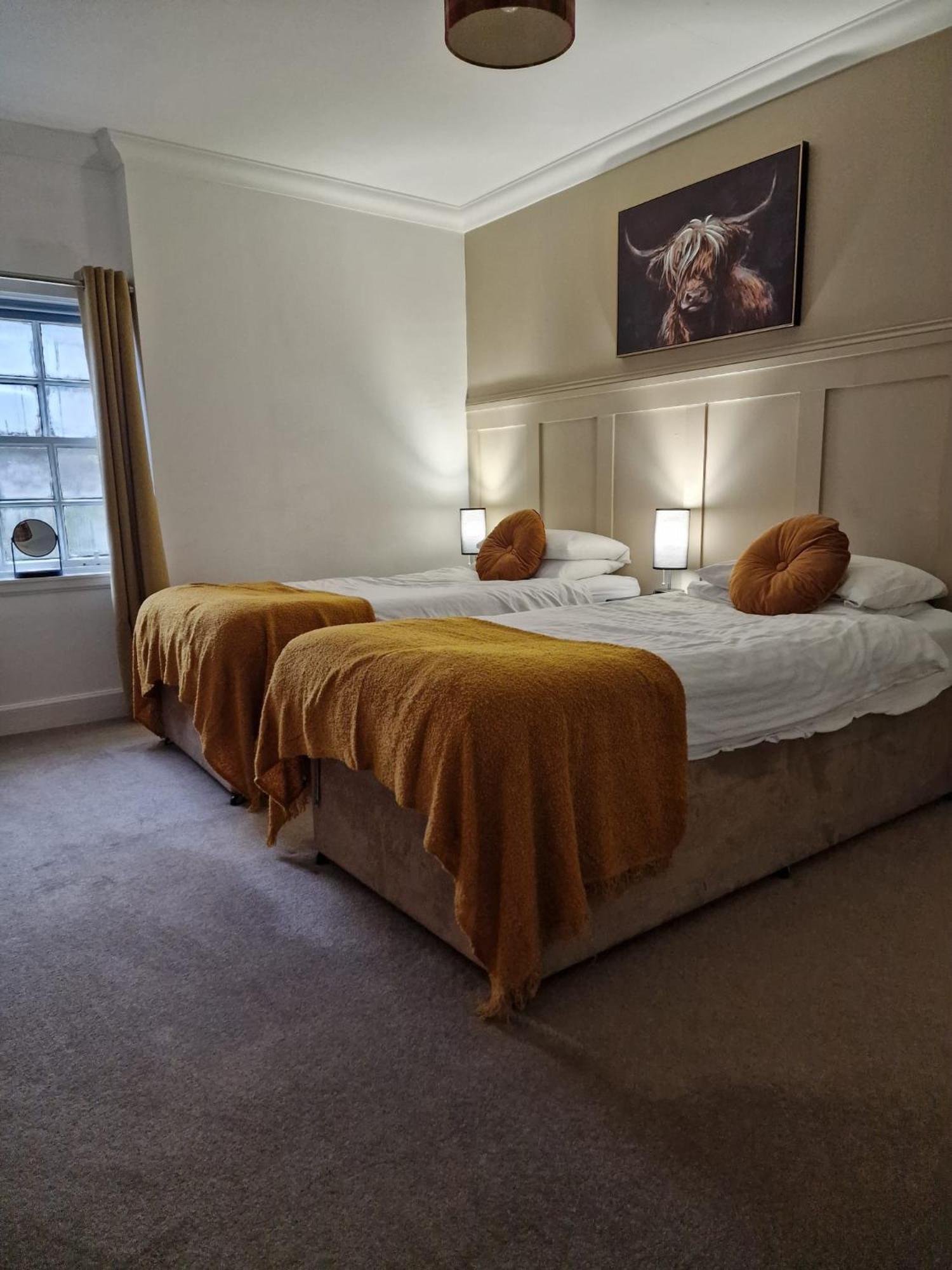 The White Stag Inn Strathyre Room photo