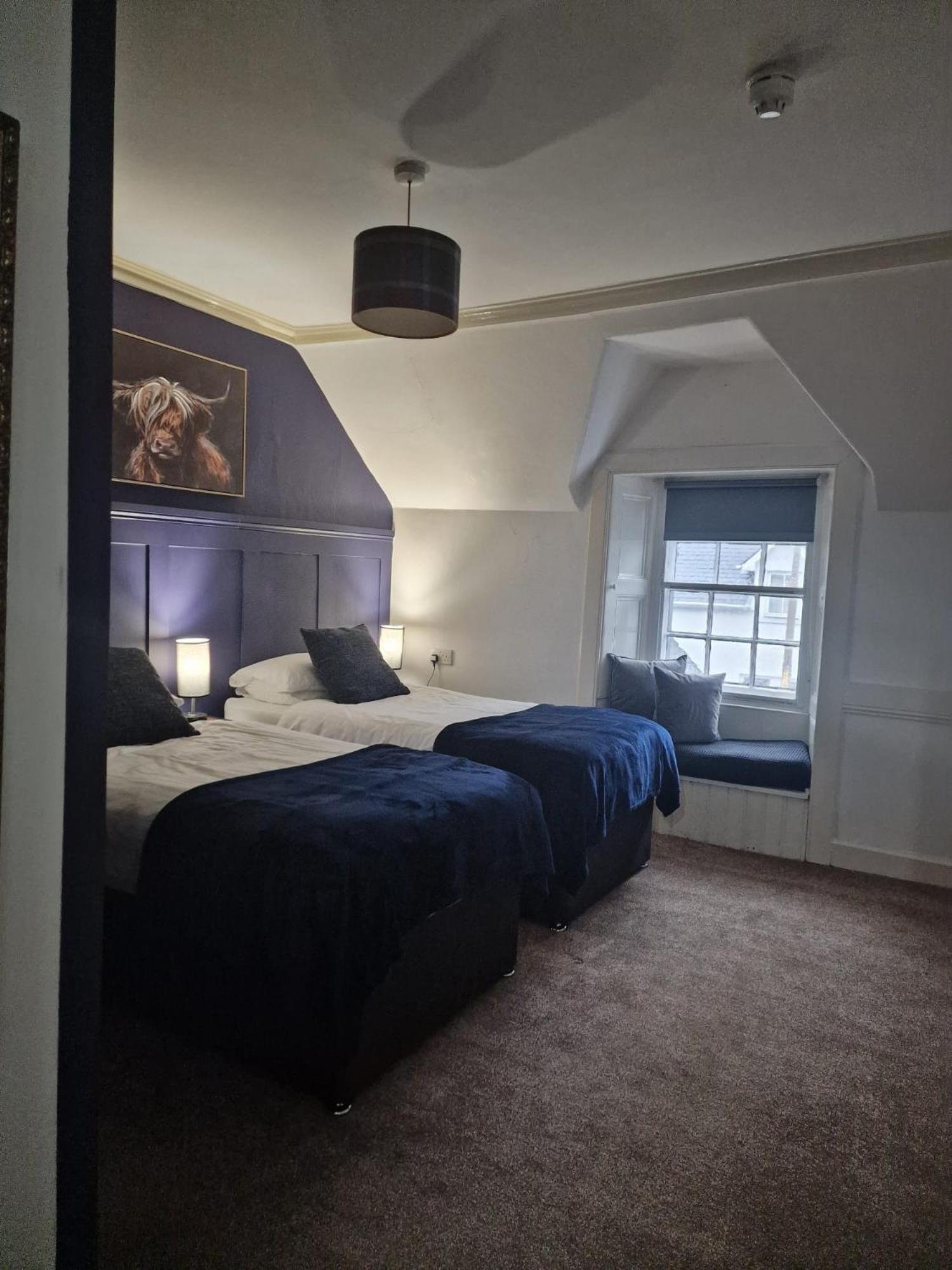 The White Stag Inn Strathyre Room photo